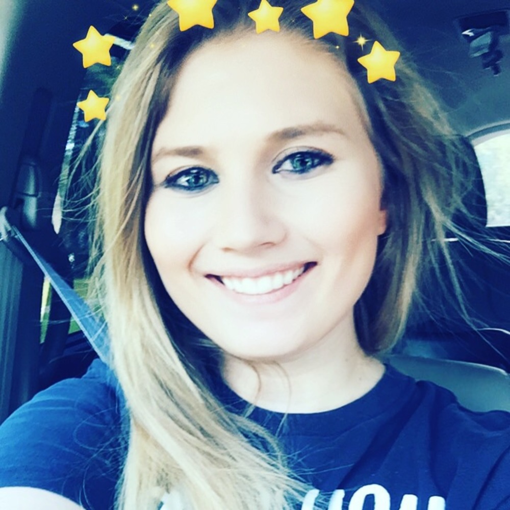 Meet your Posher, Holly